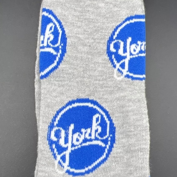 Frosted Flakes ,Pops , Raisin Bran,Lays, Moonpie, Etc.. Assorted Crew Socks - Picture 10 of 11